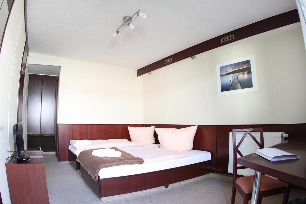 Hotel Dresden Domizil Δωμάτιο φωτογραφία